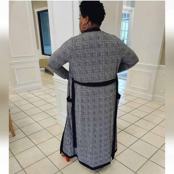 Plus Size Houndstooth Duster & Legging Set | Long Cardigan Outfit | 2X - Picture 4 of 5